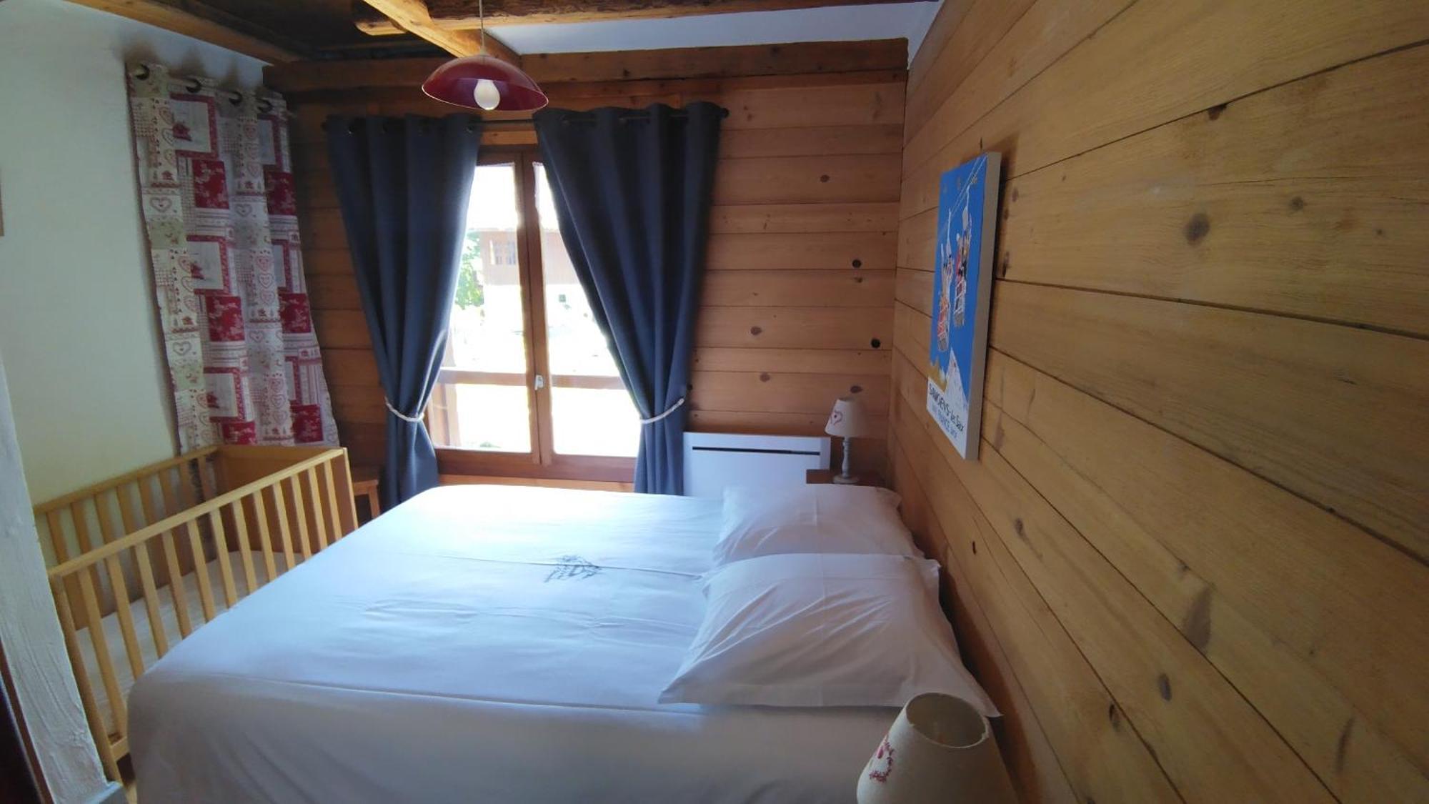 Chalet La Ferme D'Henriette, A Samoens Room photo